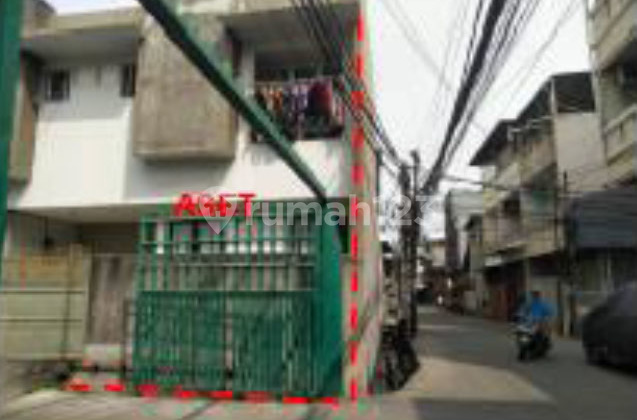 Affordable 2-story house in Pakuwon, Jelambar Baru, Grogol Petamburan Affordable 2-story house in Pakuwon, Jelambar Baru, Grogol Petamburan