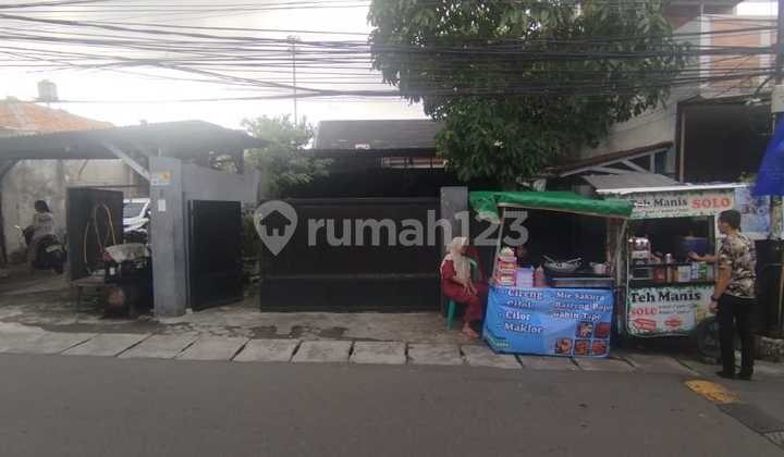 Rumah tua murah bgt di Jl mawar 1,bintaro,pesanggrahan