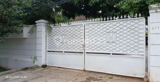 Rumah murah Hit Tanah di simprug golf 3 ,Grogol selatan 2