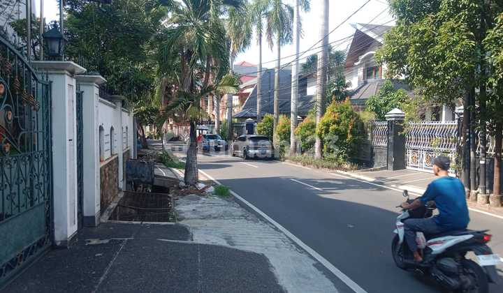 Super cheap 2-story house in South Mandala, Tomang, Grogol Petamburan Super cheap 2-story house in South Mandala, Tomang, Grogol Petamburan