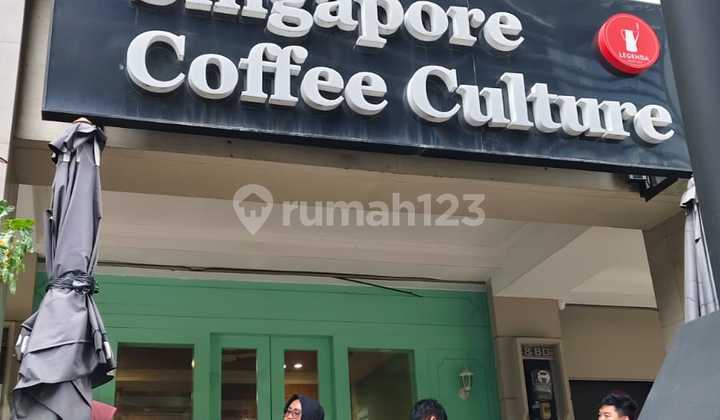 Cheap 4-Story Shophouse in Garden Shopping Arcade, Jl. Letjend S Parman 2