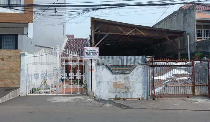 Rumah Murah Bgt 2Lt di Jl E Ujung,Kelapa Dua,Kebon Jeruk,Jakbar