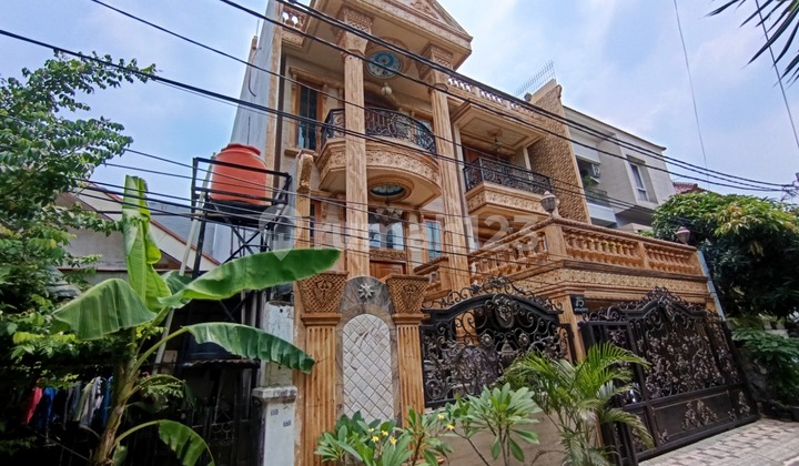 Rumah murah 2lt di Jl Mesjid 4,Bendungan Hilir,Tanah Abang 2