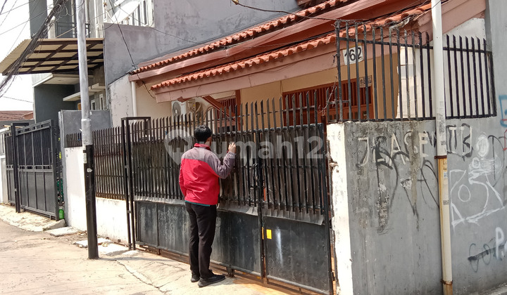 Rumah murah bgt  di Jl Asem 2,Duri Kepa,Kebon Jeruk,Jakarta Barat