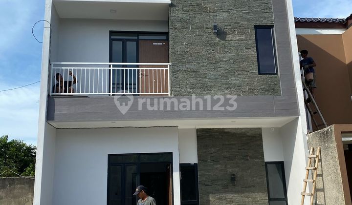 Spacious House Near LRT and East Toll Road, Flood-Free 2