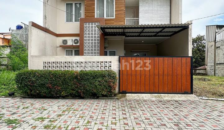 Rumah 2 Lantai Nyaman & Terawat di Pondok Melati - Kota Bekasi