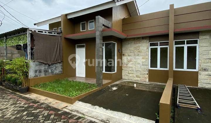 Rumah Siap Huni - Hanya 2 Menit ke Vida Bekasi 2