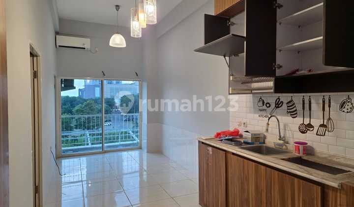 Barang Langka, Dijual Cepat Apt Puncak Bukit Golf Semi Furnish Lantai 1