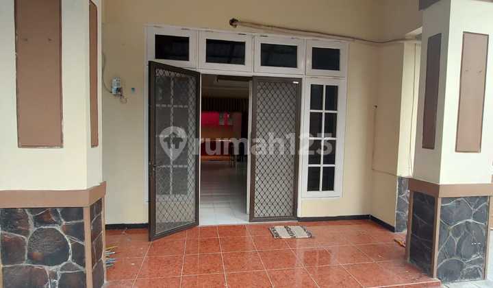 Disewakan Rumah Siap Huni Furnish di Sutorejo Disewakan Rumah Siap Huni Furnish di Sutorejo