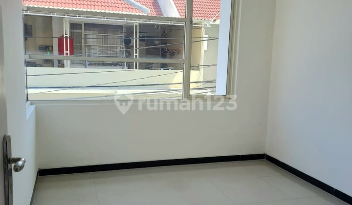 Dijual Rumah 2Lt Siap Huni di Lebak Indah