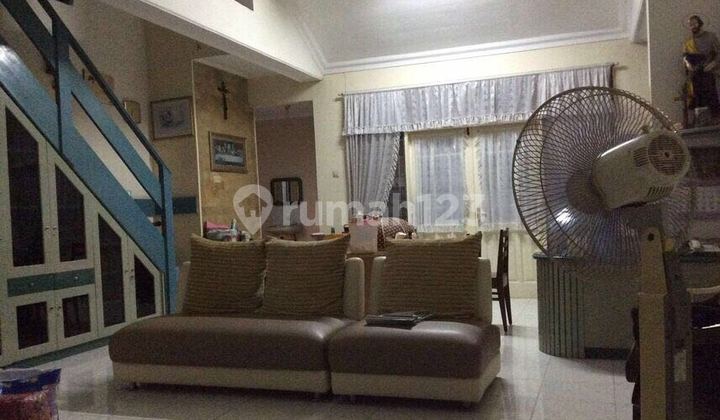 Dijual Rumah Semi Furnished di Medokan Asri 2