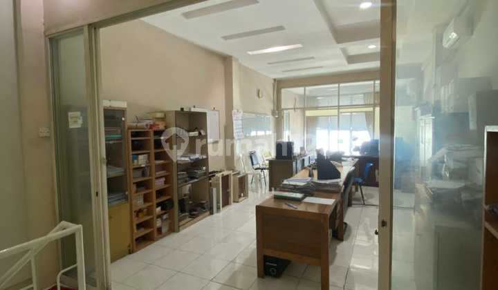 Dijual Ruko 4Lt Komersial Area Nol Jalan Raya di Manyar