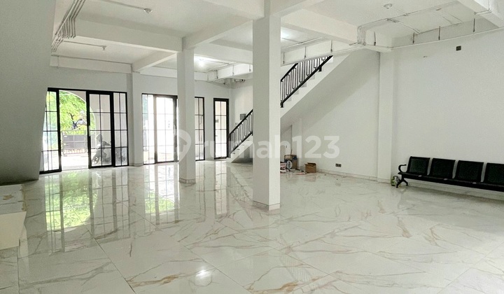 For Rent 2 Adjacent Shophouses Ready to Use, Clean and Well-Maintained in Kaliwaron