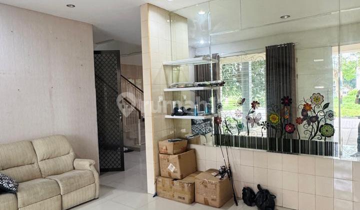 Dijual Rumah 2lt Lokasi Aman Tenang Pakuwon City 2