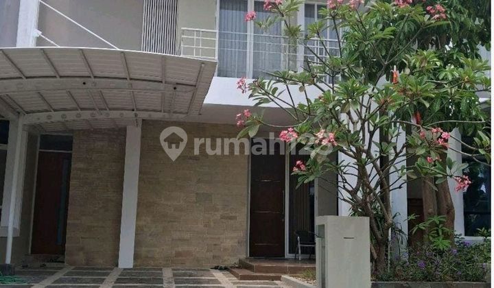Dijual Rumah 2lt Semi Furnished Cluster Terdepan Royal Residence 1