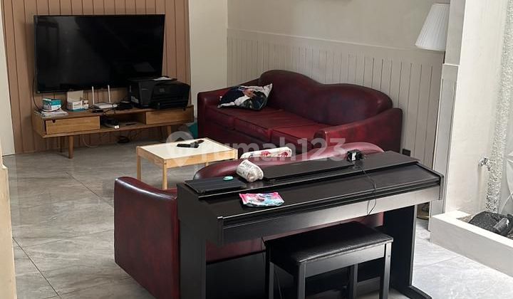 Dijual Rumah Modern Semi Furnish Lokasi Strategis Mojoarum 2