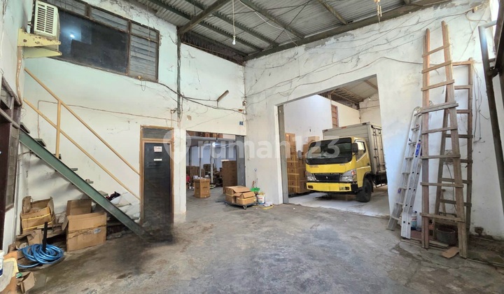 For Sale and For Rent Warehouse in Lebak Sari