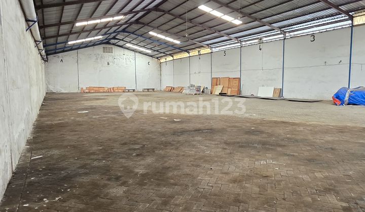 Cheapest Warehouse for Rent in Surimulia, Margomulyo, Office Included, Ready to Use. Cheapest Warehouse for Rent in Surimulia, Margomulyo, Office Included, Ready to Use.