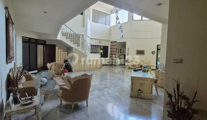 Murah Rumah Mewah Siap Huni Full Furnish Full Marmer di Dharmahusada 2