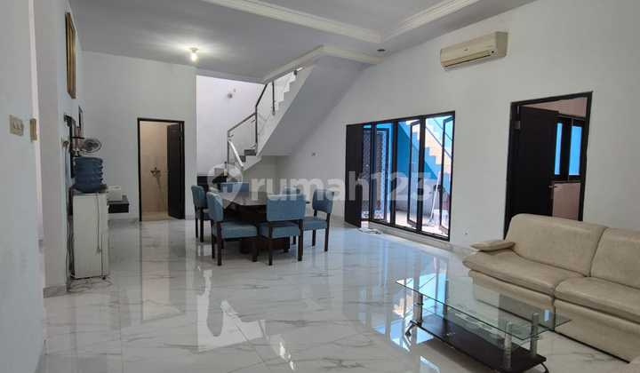 Dijual Rumah 2lt Nego Sampai Deal Terawat Bersih Pakuwon City