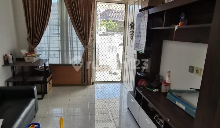 Dijual Rumah 1Lt Semi Furnish Siap Huni Nirwana Regancy Dijual Rumah 1Lt Semi Furnish Siap Huni Nirwana Regancy