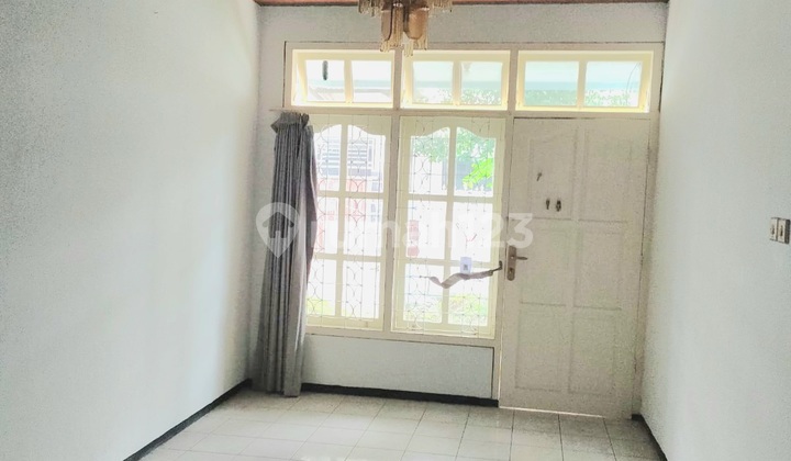 Murah Dijual Rumah 2Lt di Simpang Darmo Permai Murah Dijual Rumah 2Lt di Simpang Darmo Permai