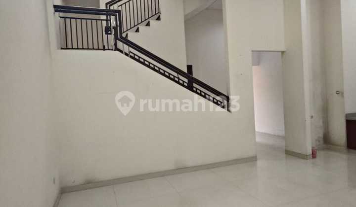 Hot Listing Rumah 2Lt Semi Furnish Siap Huni Dharmahusada 2