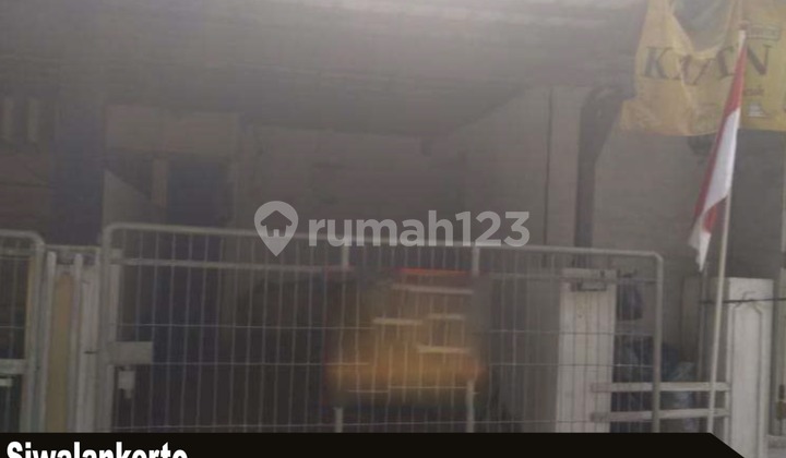 For Rent: Siwalankerto House Surabaya