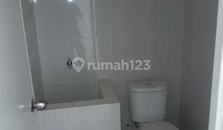 Disewakan Rumah Greenlake Wonorejo Surabaya 2