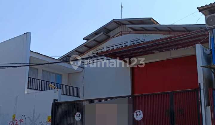 Warehouse for Rent in Dukuh Kupang, Surabaya Warehouse for Rent in Dukuh Kupang, Surabaya