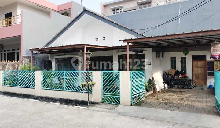 Rumah Bagus SHM Jatibening, Bekasi, Dekat Stasiun LRT