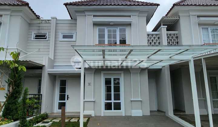 Granada At Menaggio -illago Paramount Gading Serpong Tangerang