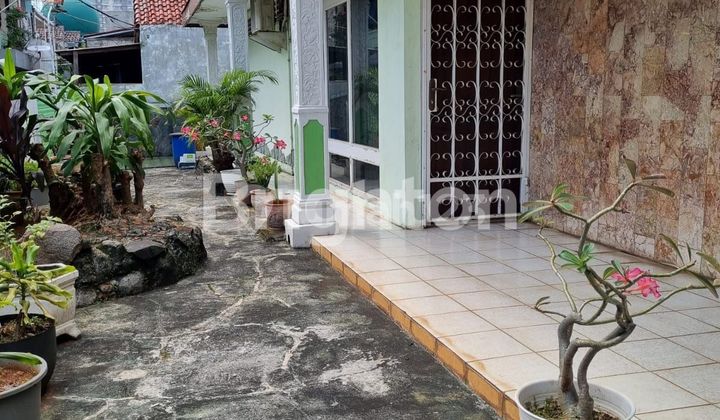 RUMAH SIAP PAKAI BUTUH CEPET LAKU DIMENTENG TEBET JAKARTA SELATAN 2