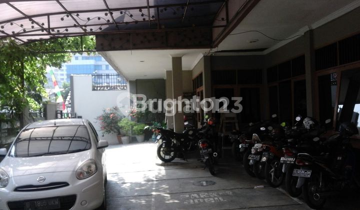 House & Boarding House in Menteng House & Boarding House in Menteng