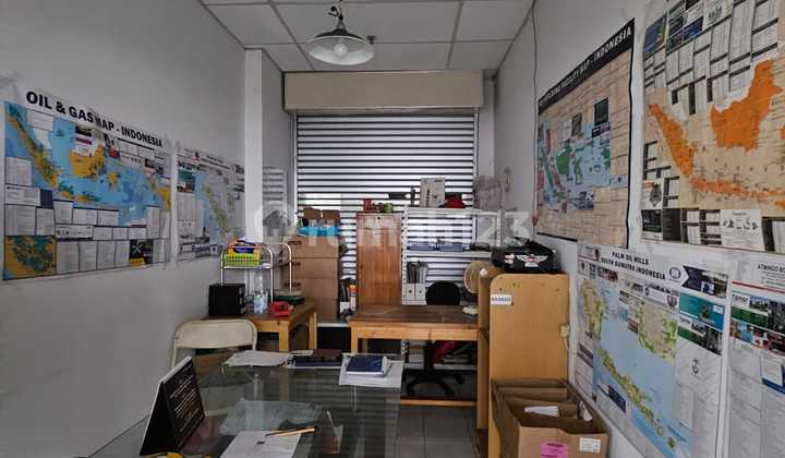 Disewakan Ruang Usaha untuk Office Apartemen Menteng Square