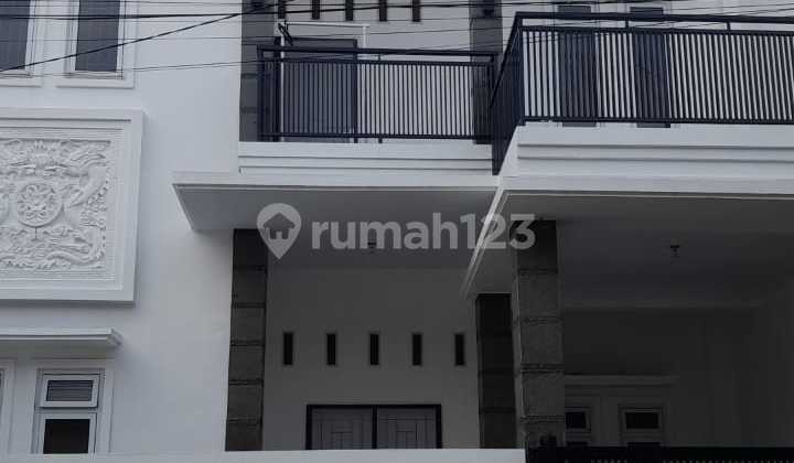 Rumah Dua Lantai Siap Huni Sd Full Renov Harapan Indah Deket Jakarta Garden City Jgc Jg Sumarecon Bekasi Kelapa Gading