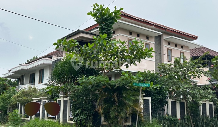 Rumah Hoek Besar Di Cluster Exclusive Taman Modern Deket Pulogebang Harapan Indah Jakarta Garden City Harapan Indah Kelapa Gading 2