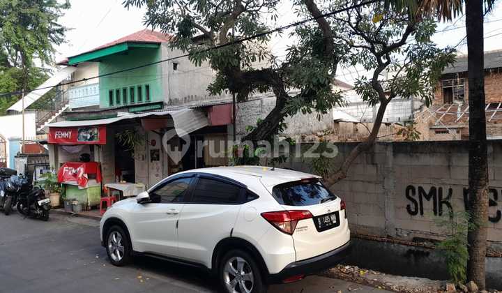 Large Land in Walang, Koja, Priuk, Adjacent to Kelapa Gading and Sunter, Suitable for Building Rental Rooms.