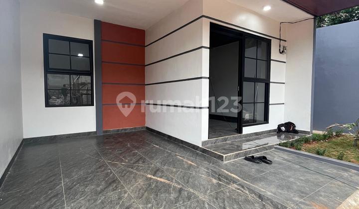 Hunian Modern dengan Konsep Mezzanine + Rooftop