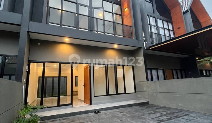 Dijual Rumah Mewah 2 Lantai - Mampang Depok 2