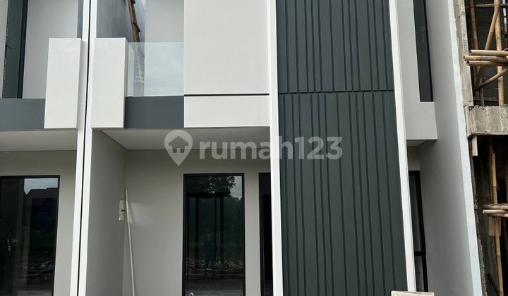 Hunian 2 Lantai dengan Desain Modern Minimalis Hunian 2 Lantai dengan Desain Modern Minimalis