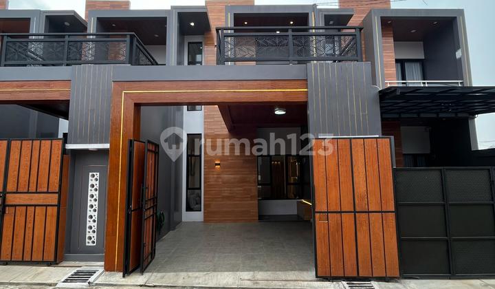 Rumah 2 lantai kece banget di sawangan depok 2