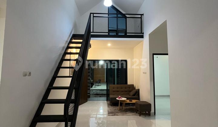 Rumah Baru Model Skandinavian Mezzanine Pinggir Jalan 2