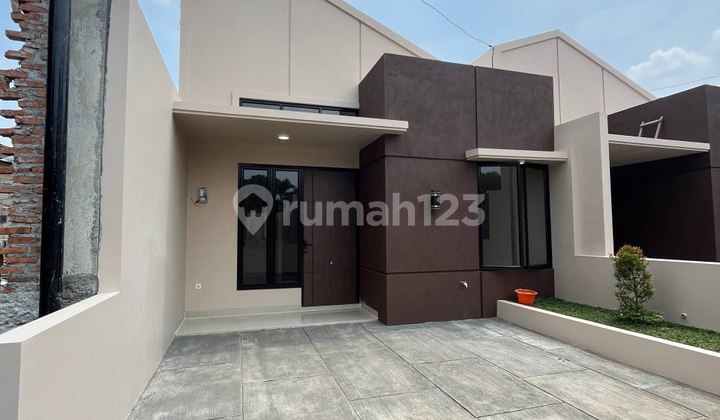 Rumah Hunian Terbaik Bebas Banjir Akses Mudah Rumah Hunian Terbaik Bebas Banjir Akses Mudah