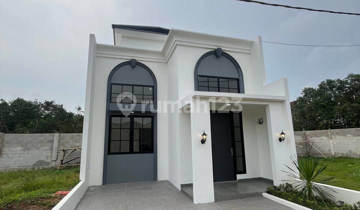 Rumah KPR Mewah Model Klasik di Pasir Putih Rumah KPR Mewah Model Klasik di Pasir Putih