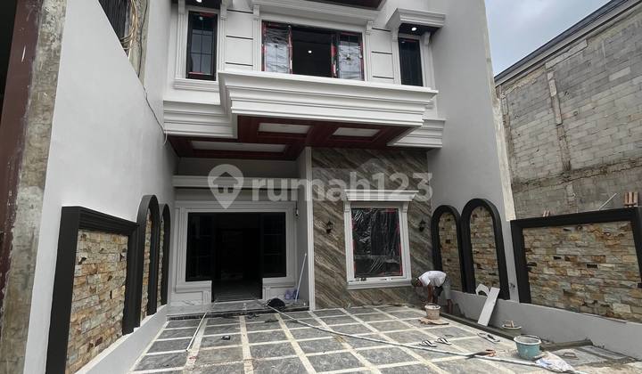 Jual Rumah Mewah 2 Lantai di Cipayung Depok
