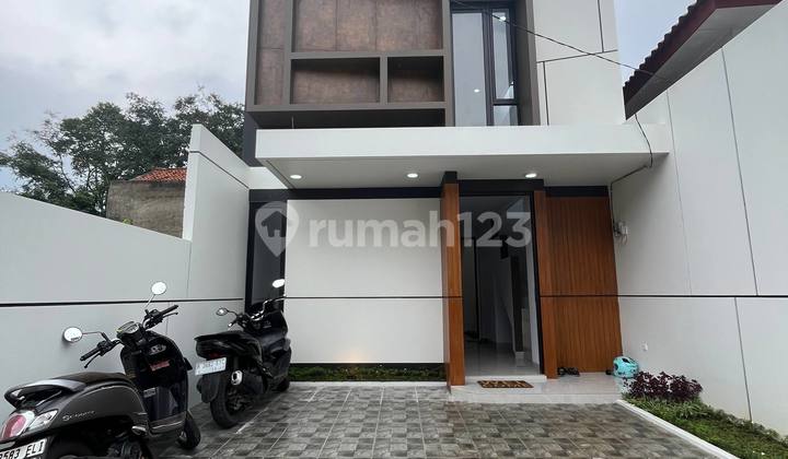 Premium Location House in Beji Depok Premium Location House in Beji Depok