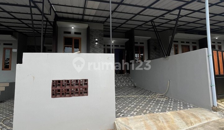 Ready-to-Occupy House Cash Price Negotiable Easy Access 2