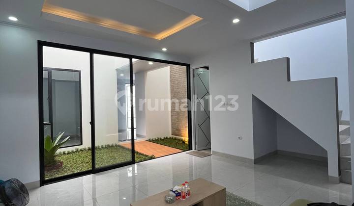 Rumah 2 Lantai Dijual Promo Tanah Nya Luas Rumah 2 Lantai Dijual Promo Tanah Nya Luas