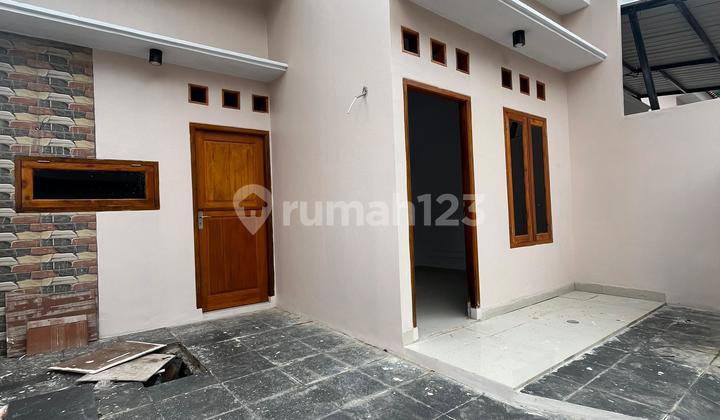 Di Jual Rumah Minimalis Dekat Stasiun KRL Di Jual Rumah Minimalis Dekat Stasiun KRL